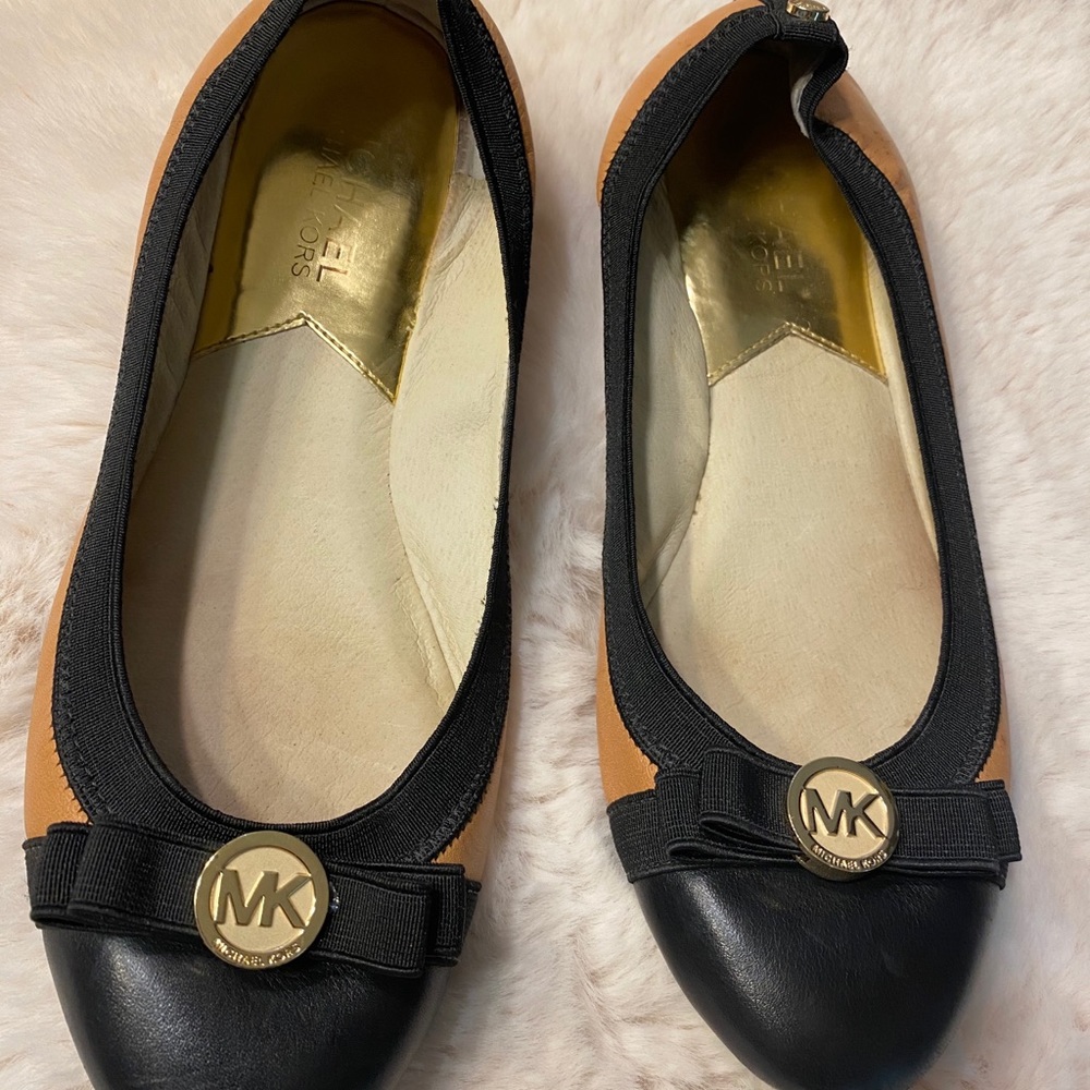 MK flat shoes